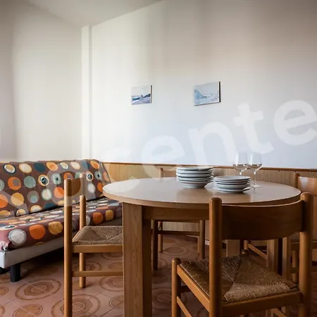 Diana Est Appartement