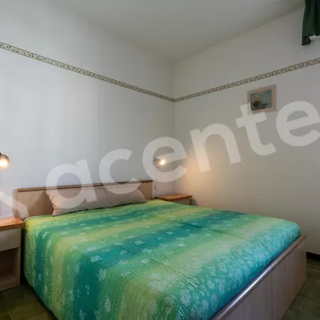 Diana Est דירה *