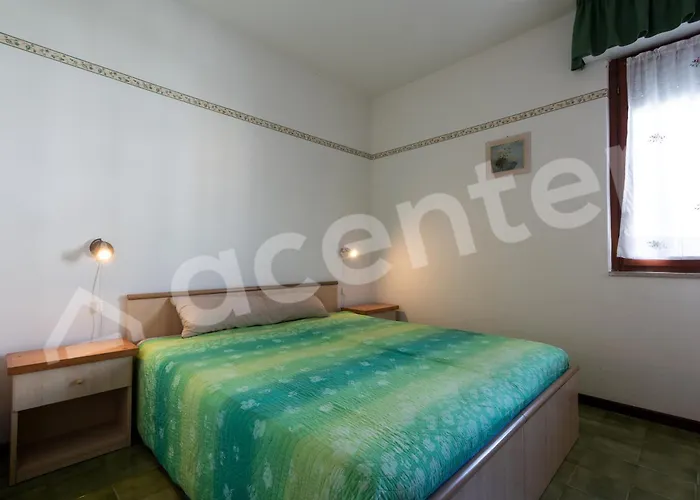 Diana Est דירה *