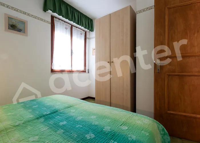 Diana Est ביביונה